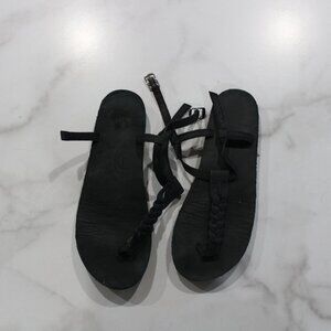 Rainbows Black Leather Twisted T-Street Sandals sz M